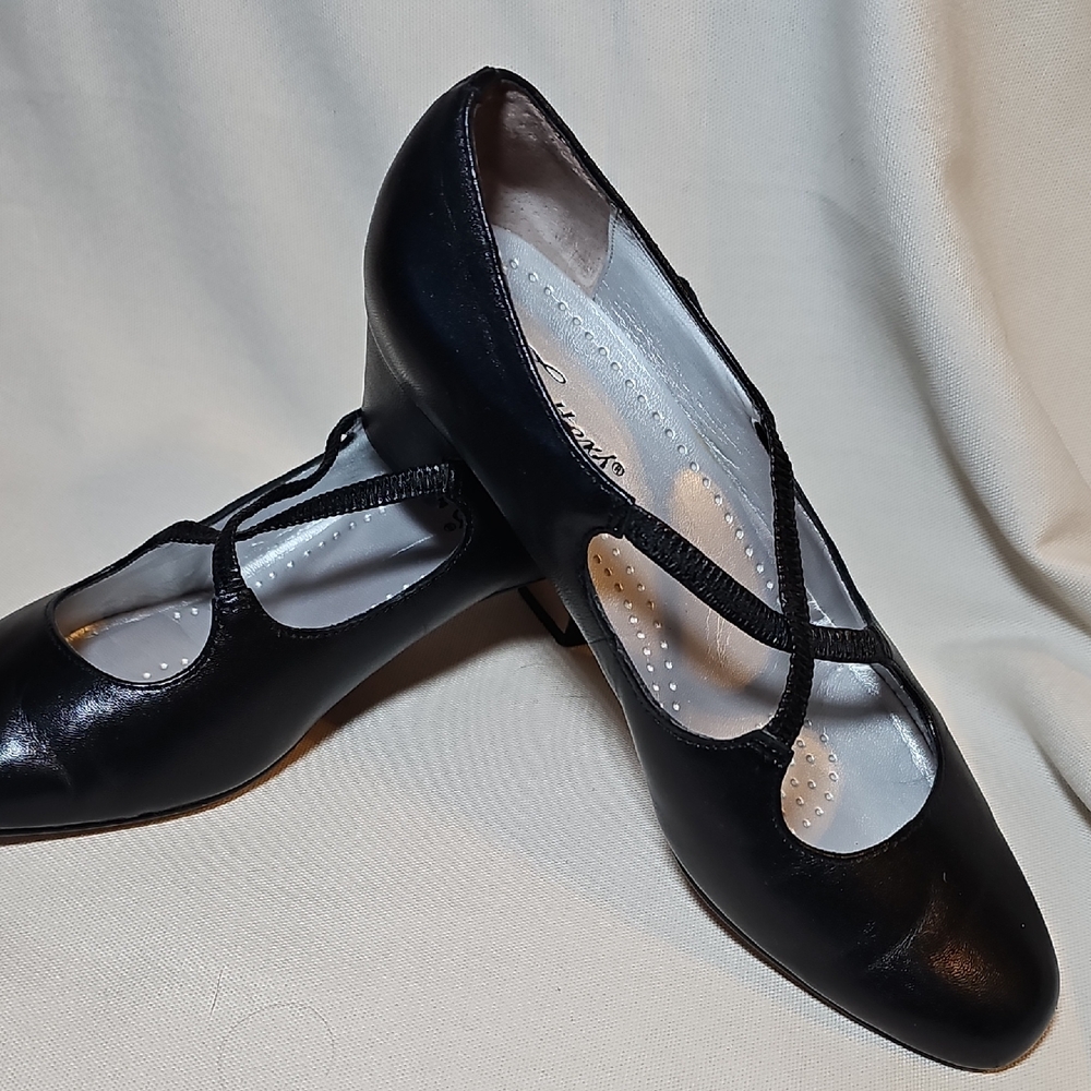 Trotters Black Leather Cross-Strap Heels